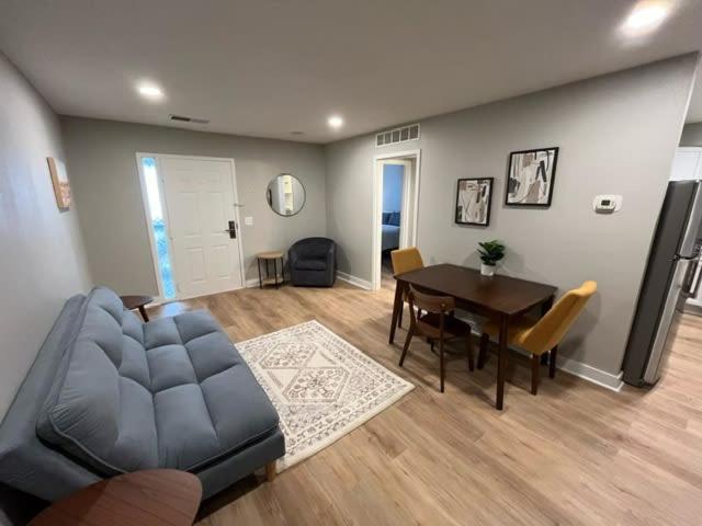 Aksarben Apt-Close To Uno & I80 أوماها المظهر الخارجي الصورة